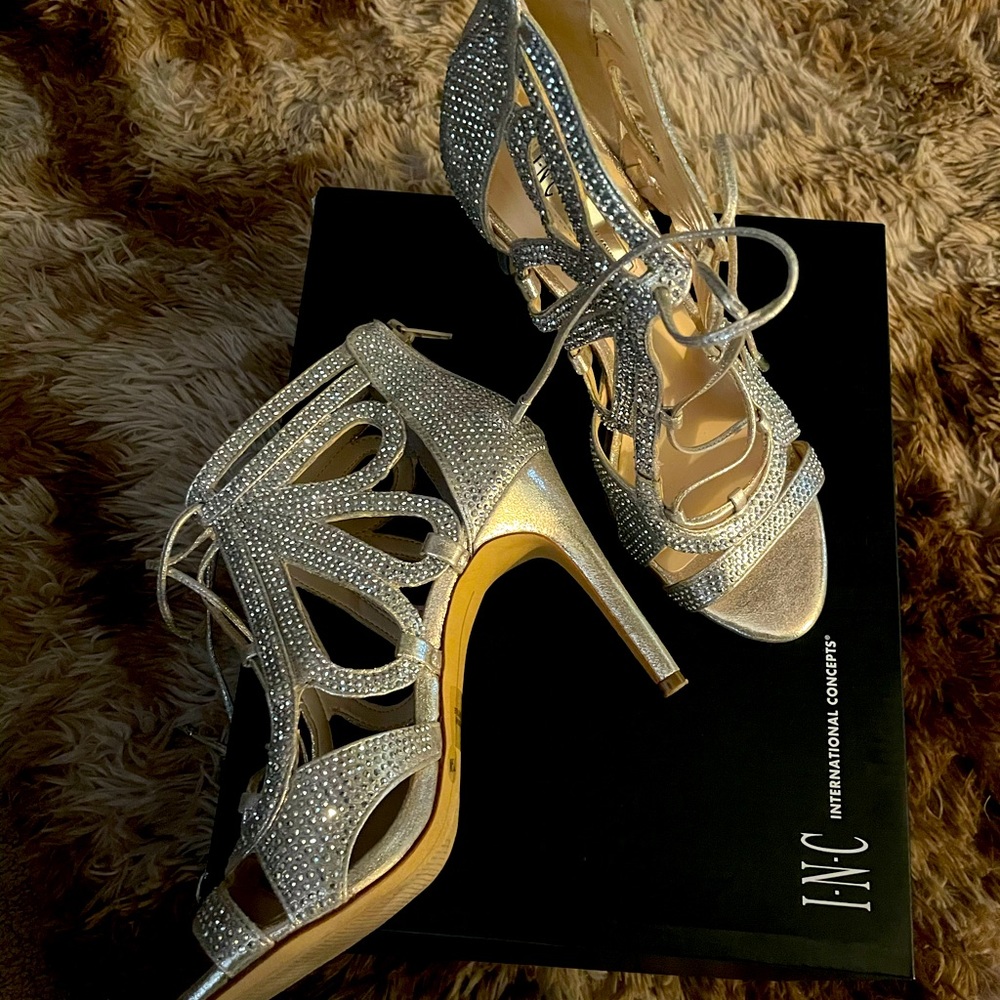 🔥 🔥INC rhinestone tie heel